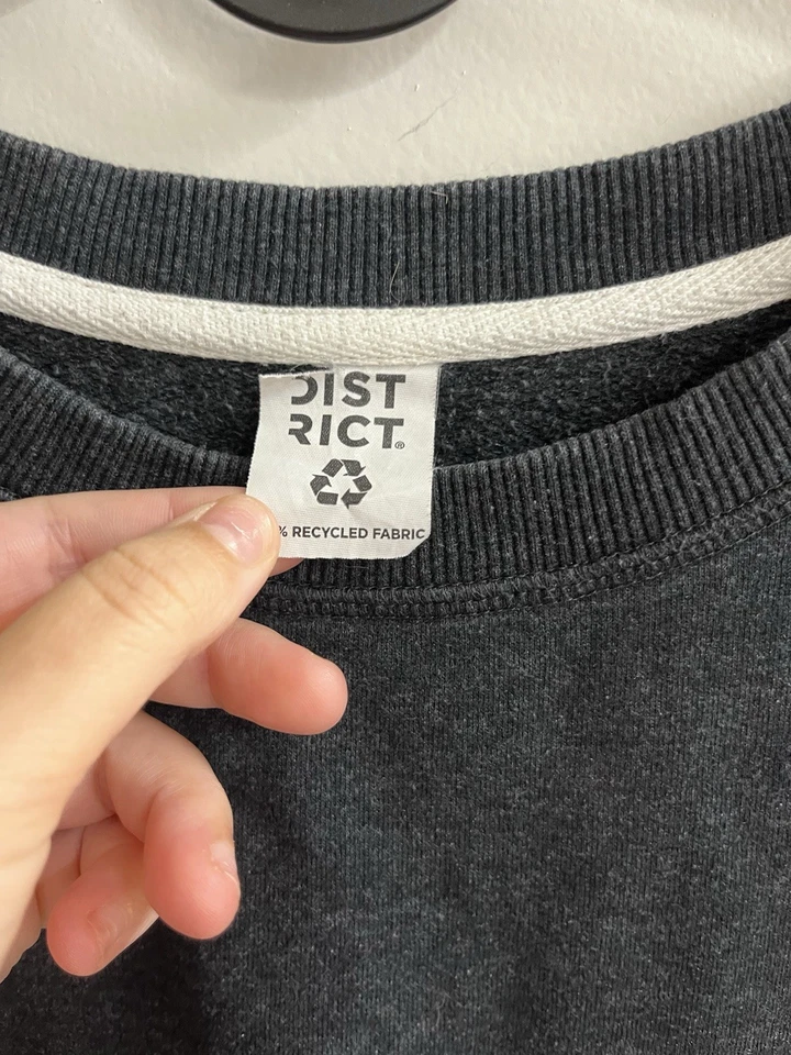 Women’s Missoula Montana Crewneck Pullover Grey Size Medium Grizzlies - Imagem 2 de 3