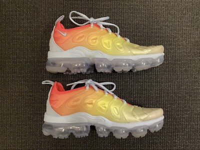 womens vapormax plus 2019