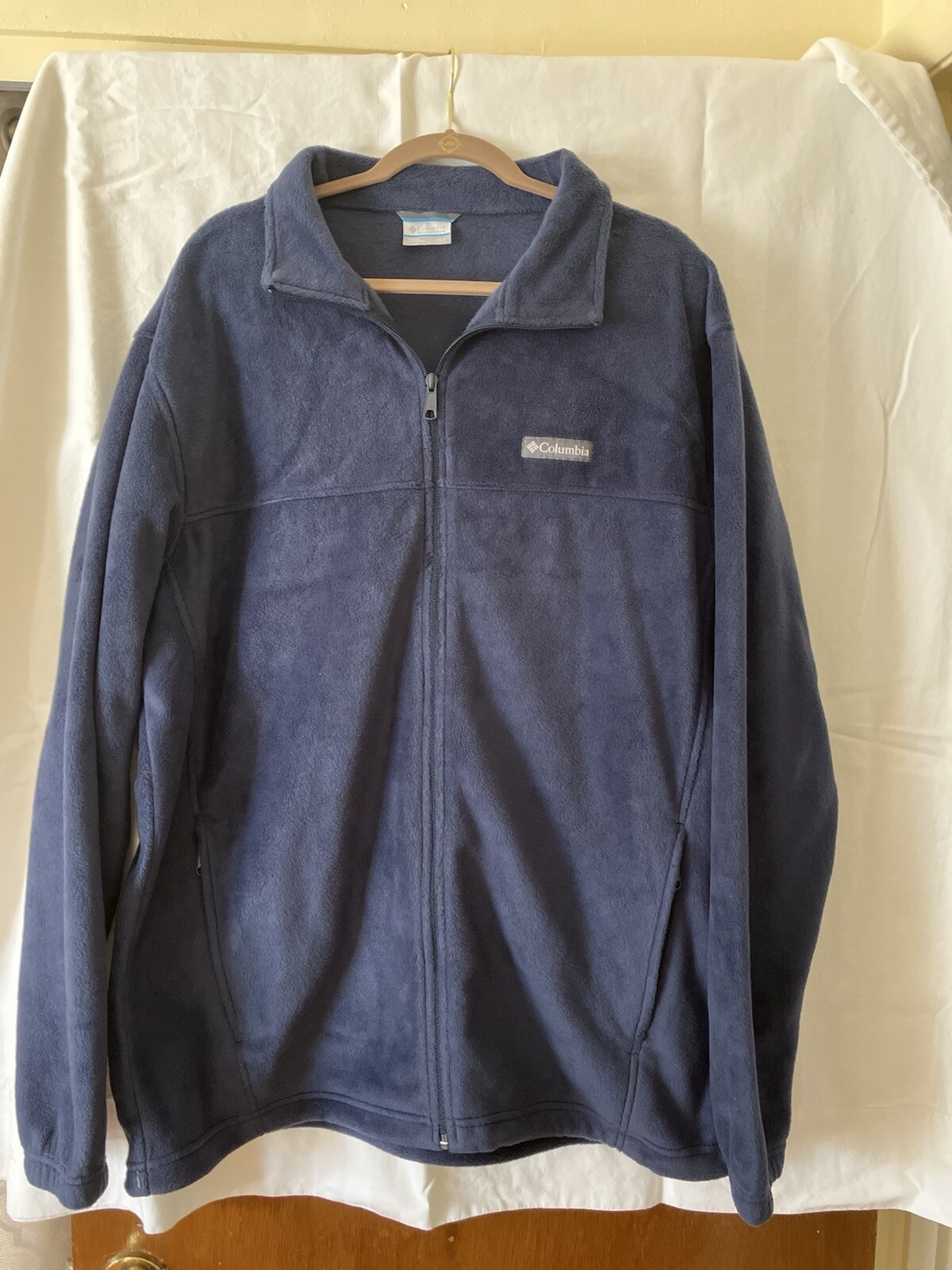 Columbia Men's XLT Navy Fleece Jacket for Comfort and Warmth