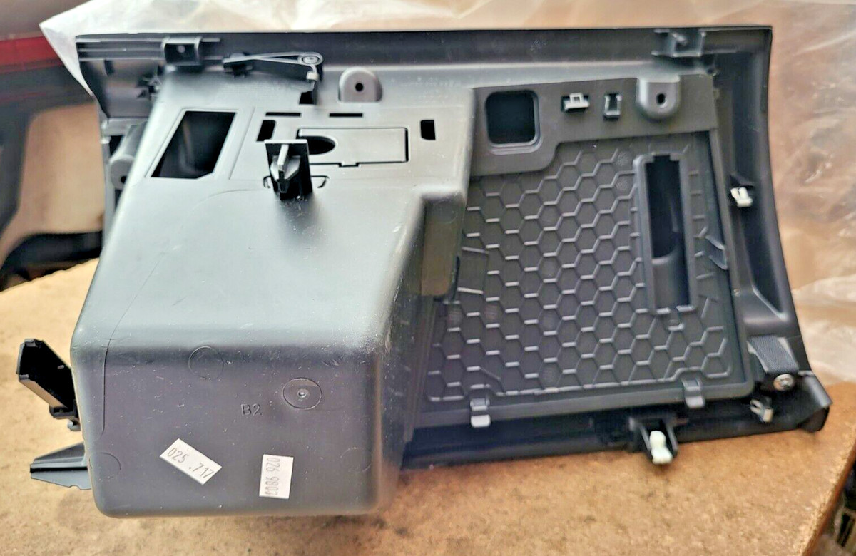 Peugeot 3008 RHD Glove Box Storage Compartment 8218ZY 9688396277 