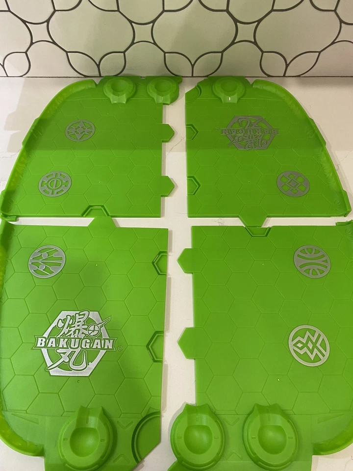 BAKUGAN NEON SURFACE EVO BATTLE ARENA SPIN MASTER - Image 2 of 4