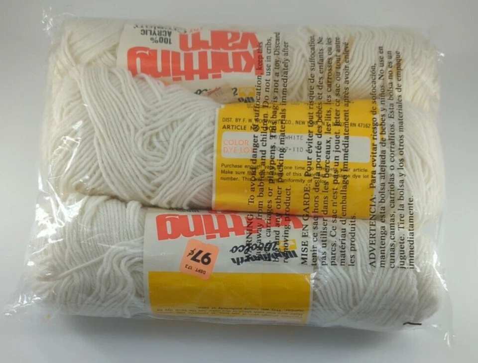 Woolworths Woolco Knitting Yarn 3 Skeins Acrylic White 901 Crafts Vintage - Image 2 of 4
