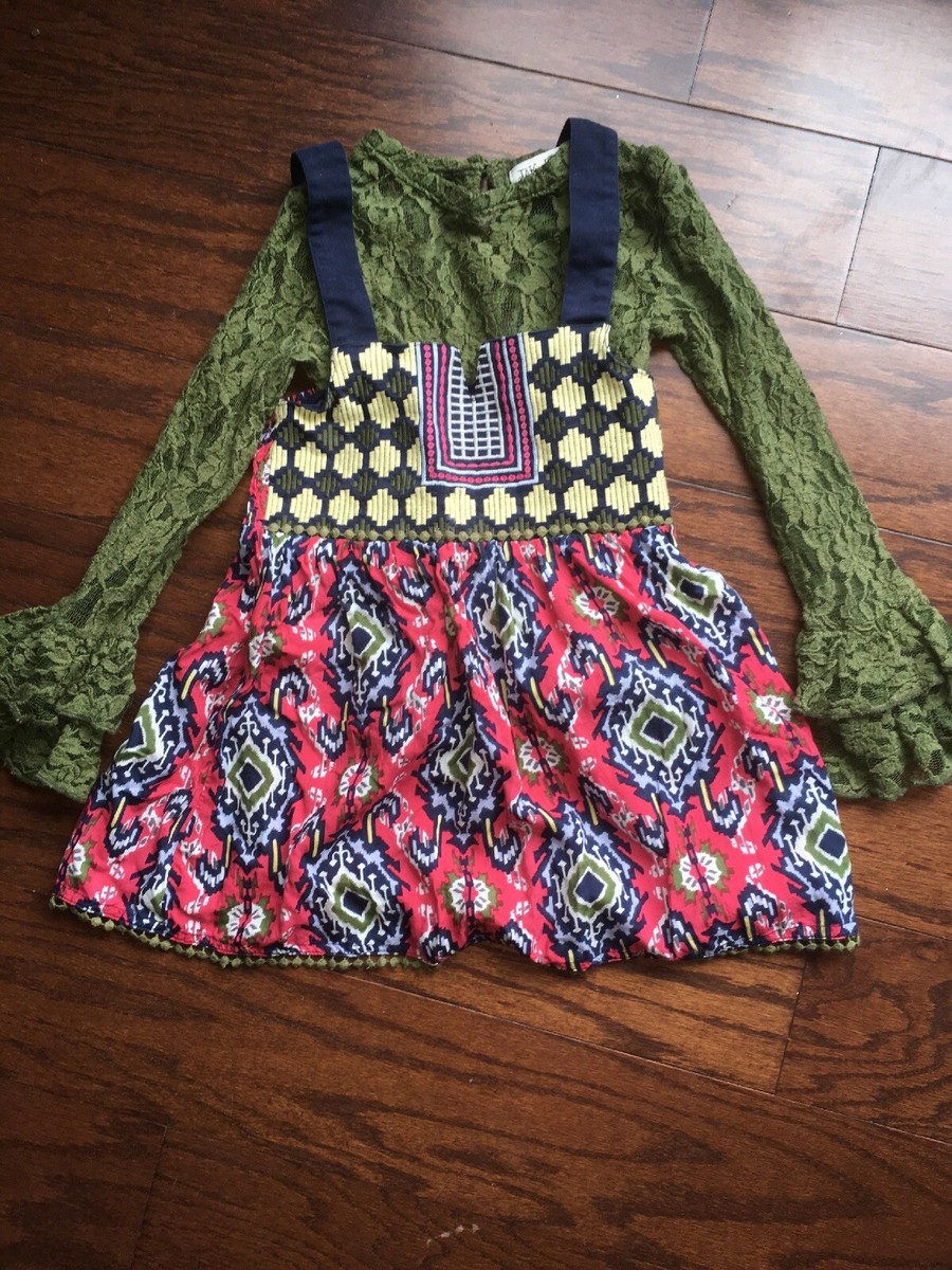 Robe longue à carreaux et dentelle