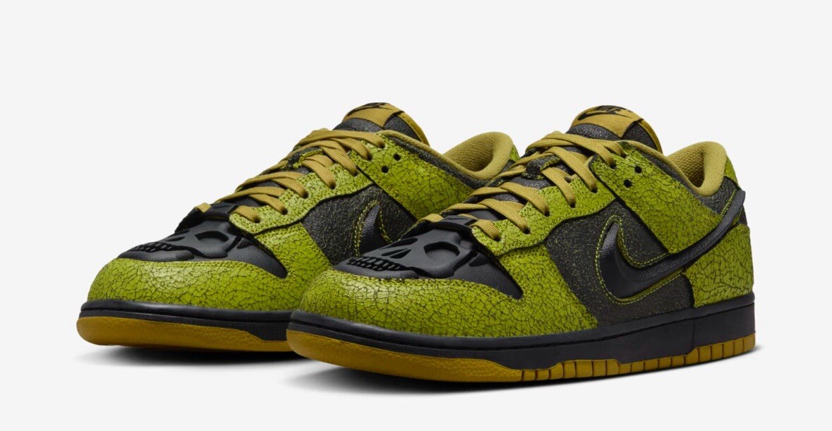 Nike Dunk Low Halloween Skull Slip-On Shoes Black Green Nike Dunk Low Halloween Skull Slip-On Shoes Black Green