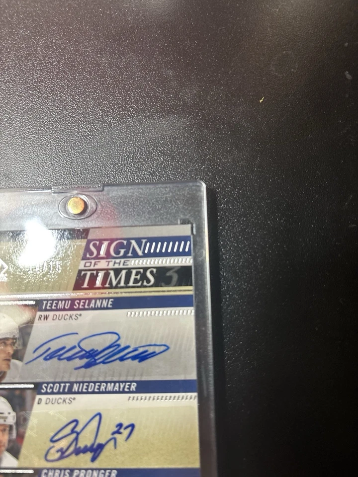 Teemu Selanne/Scott Niedermayer/Chris Pronger Sign Of The Times 14/15 - Image 4 of 4