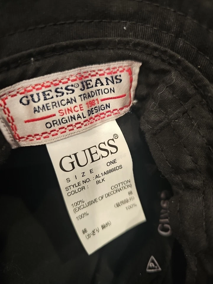 Sombrero de cubo Guess negro talla única Foto 2 de 3