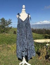 Moani Hawaii Blue Tropical Sleeveless Resortwear Blue Anthurium dress