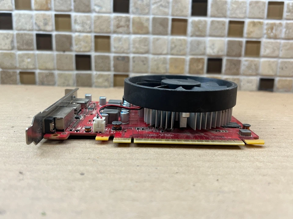 HP Nvidia GTX 1050 2GB GDDR5 PCIE DVI/DP/HDMI 918162-001 Graphics Card - Image 4 of 4