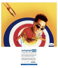 John Leguizamo "The Pest" AUTOGRAPH Signed Autographed 8x10 Photo ACOA