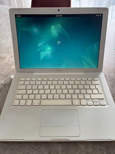 Apple MacBook A1181 13.3" White 2006 2.0 GHz - Afbeelding 4 van 17