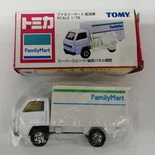 Familymart Delivery Car Tomica Ijs78