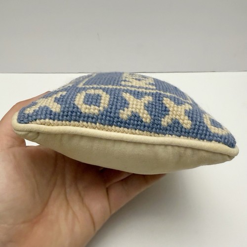 Vintage Needlepoint Kisses XOXO Light Blue Mini Accent Pillow - Picture 3 of 8