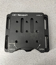 Newport M-BKL-4 Kinematic Base, Locking, 88.9 x 101.6 mm, Metric