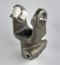 Yoke 102-1406 fits Weasler 14 Series thumbnail 2