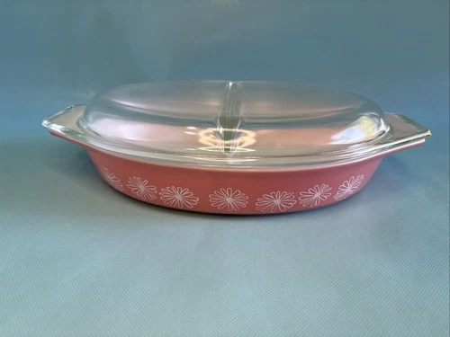 Vintage Pyrex Pink Daisy 1.5 qt Oval Divided Casserole Dish & Lid - EXCELLENT