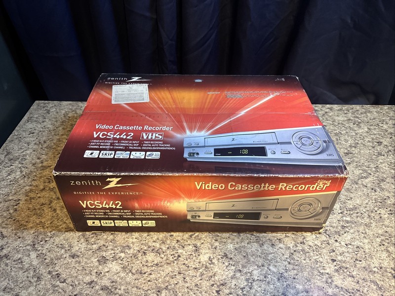 NEW Zenith VCS442 VHS VCR Video Cassette Recorder 4 Head Hi-Fi Stereo  1/2 Off