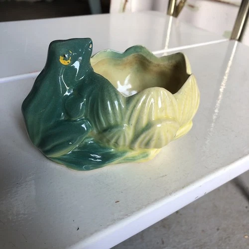 McCoy 1954 Mid Century Modern Art Pottery Green Frog Yellow Lotus Planter