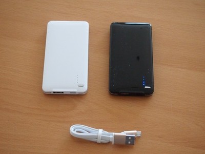 Powerbank 5000 mAh /18 Wh schwarz/weiß