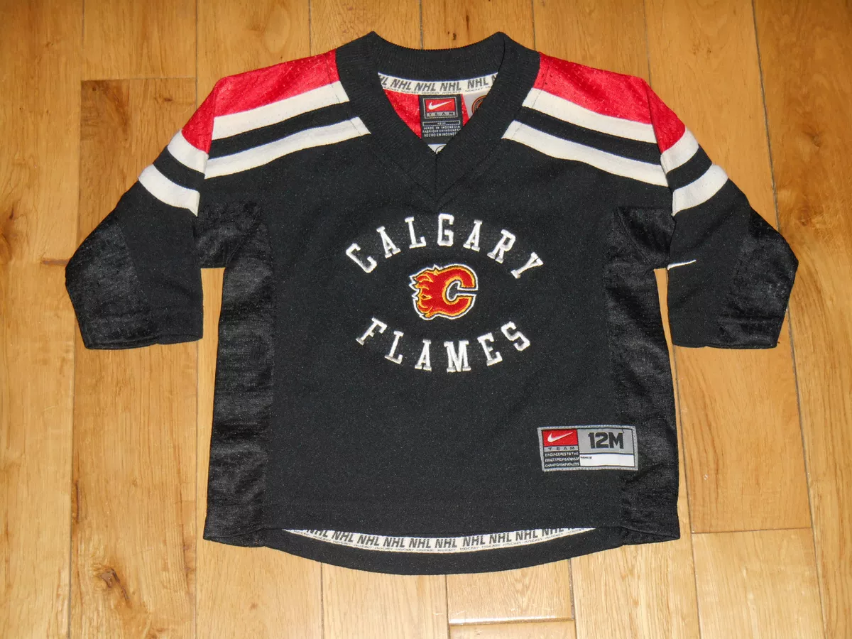 Calgary Flames Vintage in Calgary Flames Team Shop 