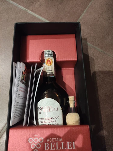 Traditioneller Balsamico Essig aus Modena g.U. gereift gealtert - Bild 1 von 4
