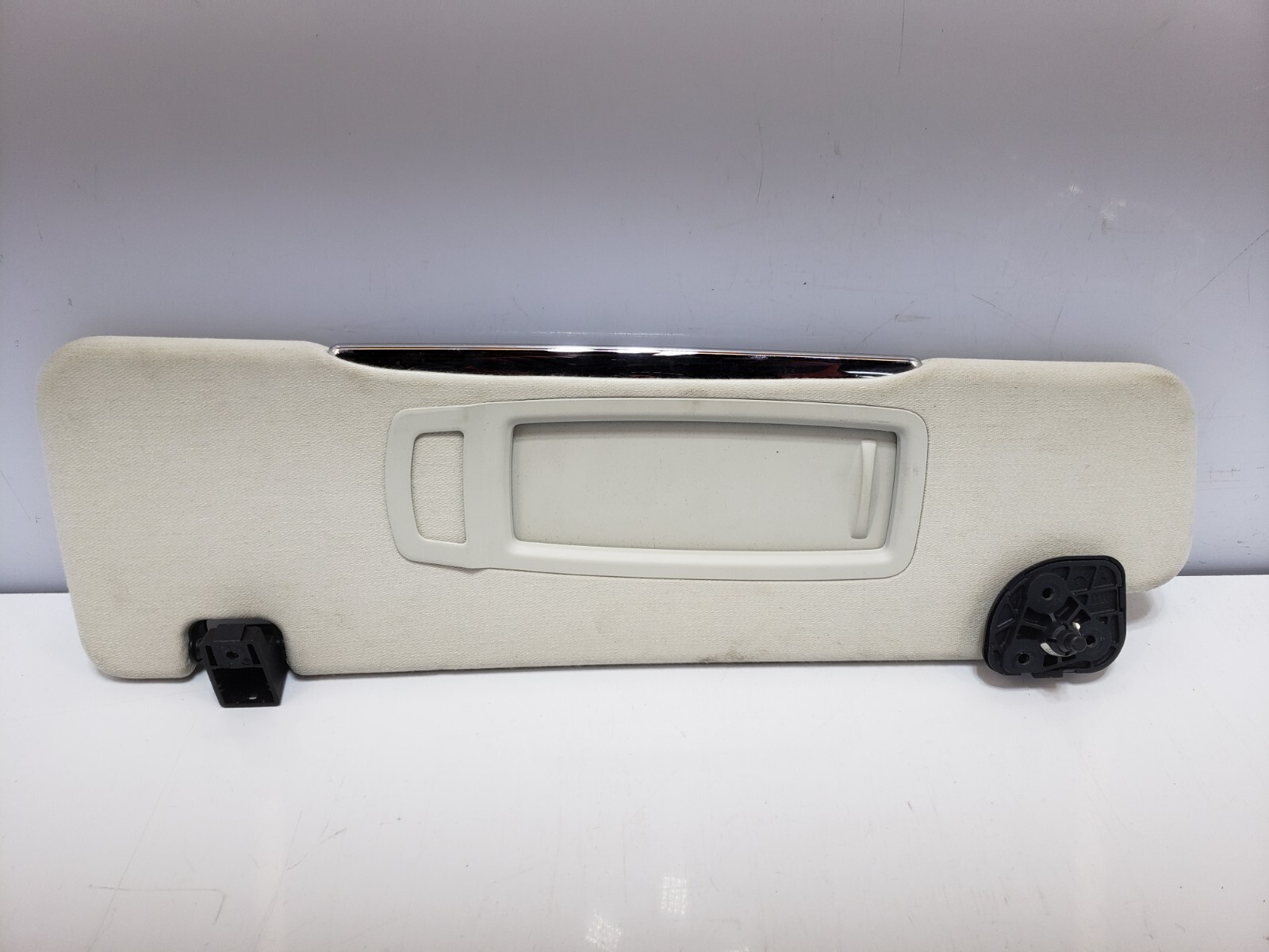✅ 10-14 OEM Rolls-Royce Ghost RR4 Front Left Driver Side Sun Visor Beige*
