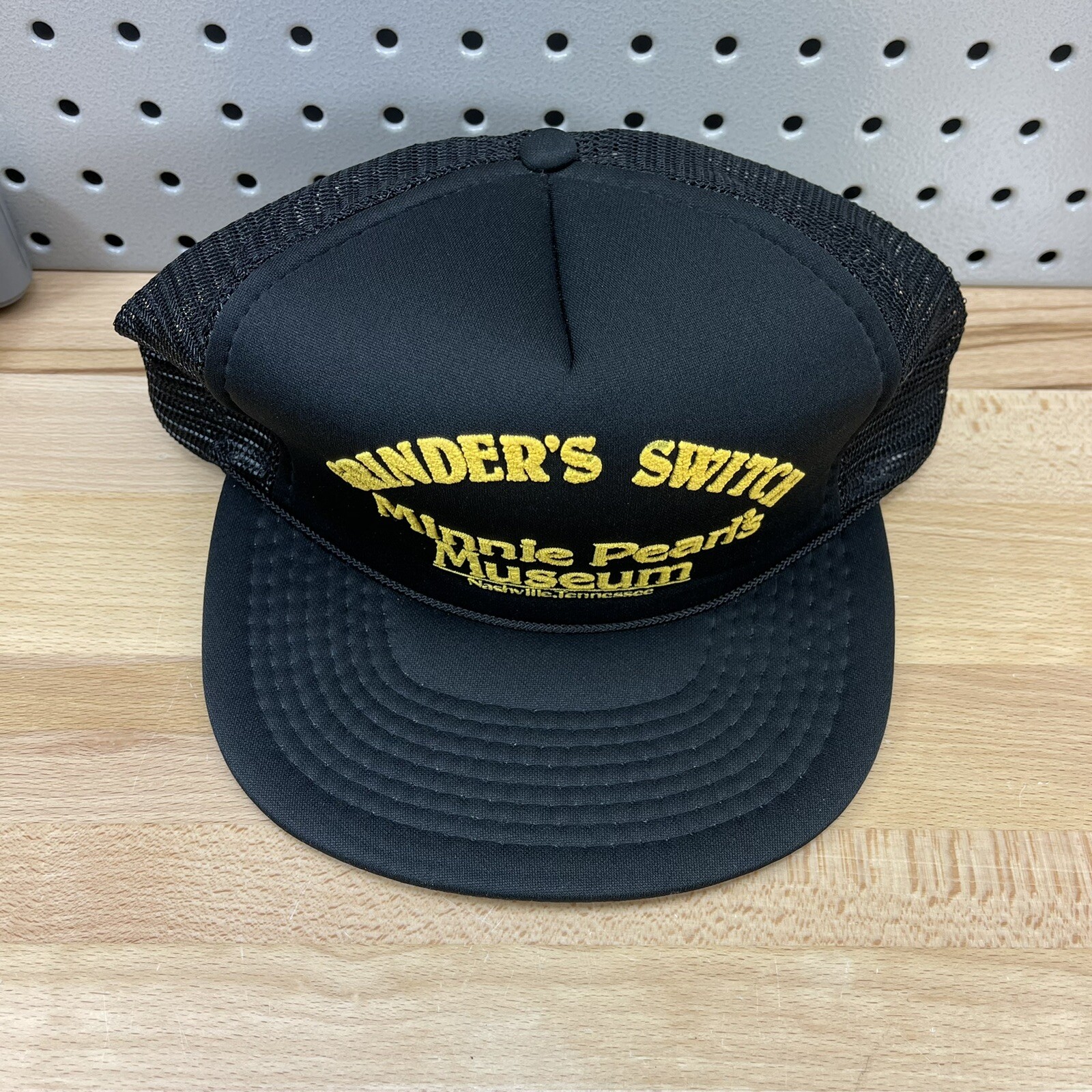 Rare Vtg Black 90s Grinder’s Switch MINNIE PEARL’S Mu… Gem