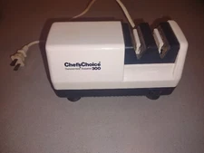 CHEFS CHOICE Model 300 Electric Diamond Hone Knife Sharpener Great Condition