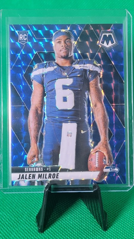 2025 Panini Mosaic Jalen Milroe #283 Blue Prizm Variant /99 (RC)