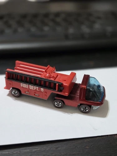 Vintage Hot Wheels Redline 1969 The Heavyweights Fire Engine Truck