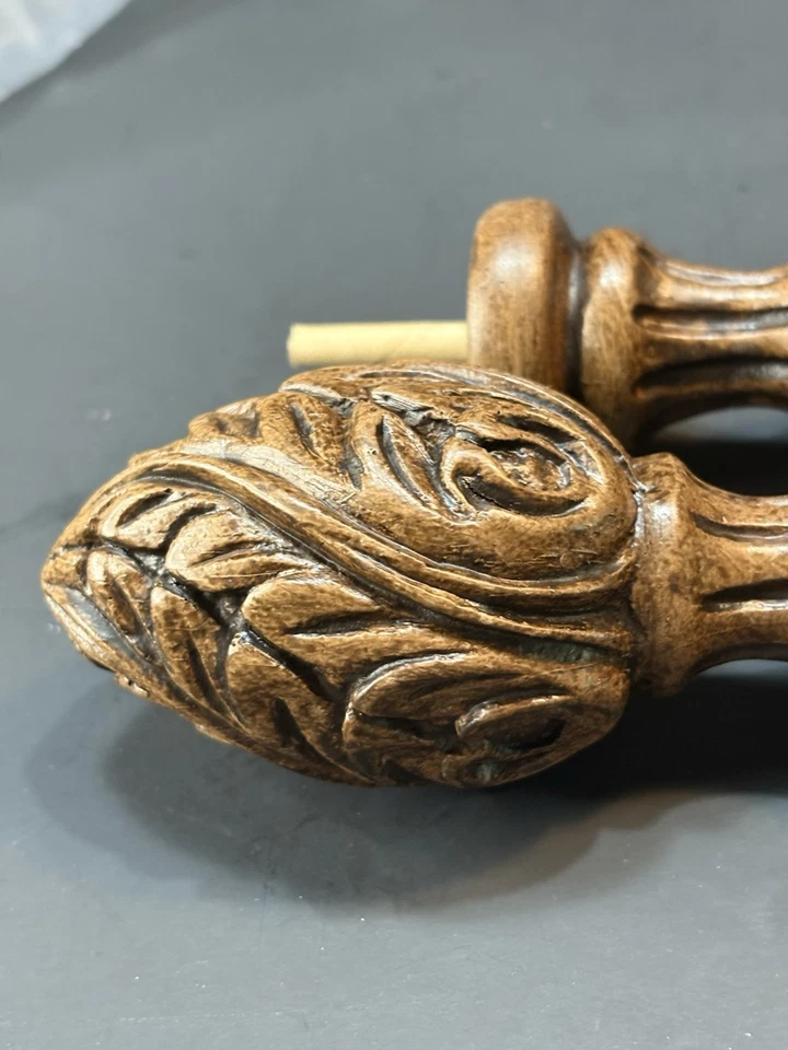 Acabado en espiral Acanthus roble francés piña nuevo Adrc Foto 4 de 4