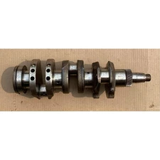 Shibaura J823 crankshaft   SBA115256590 Used (525)