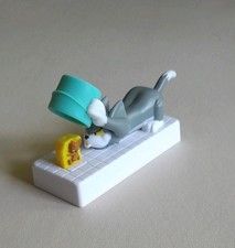Burger King TOM JERRY 'Tom Catches Jerry' Toy 2024