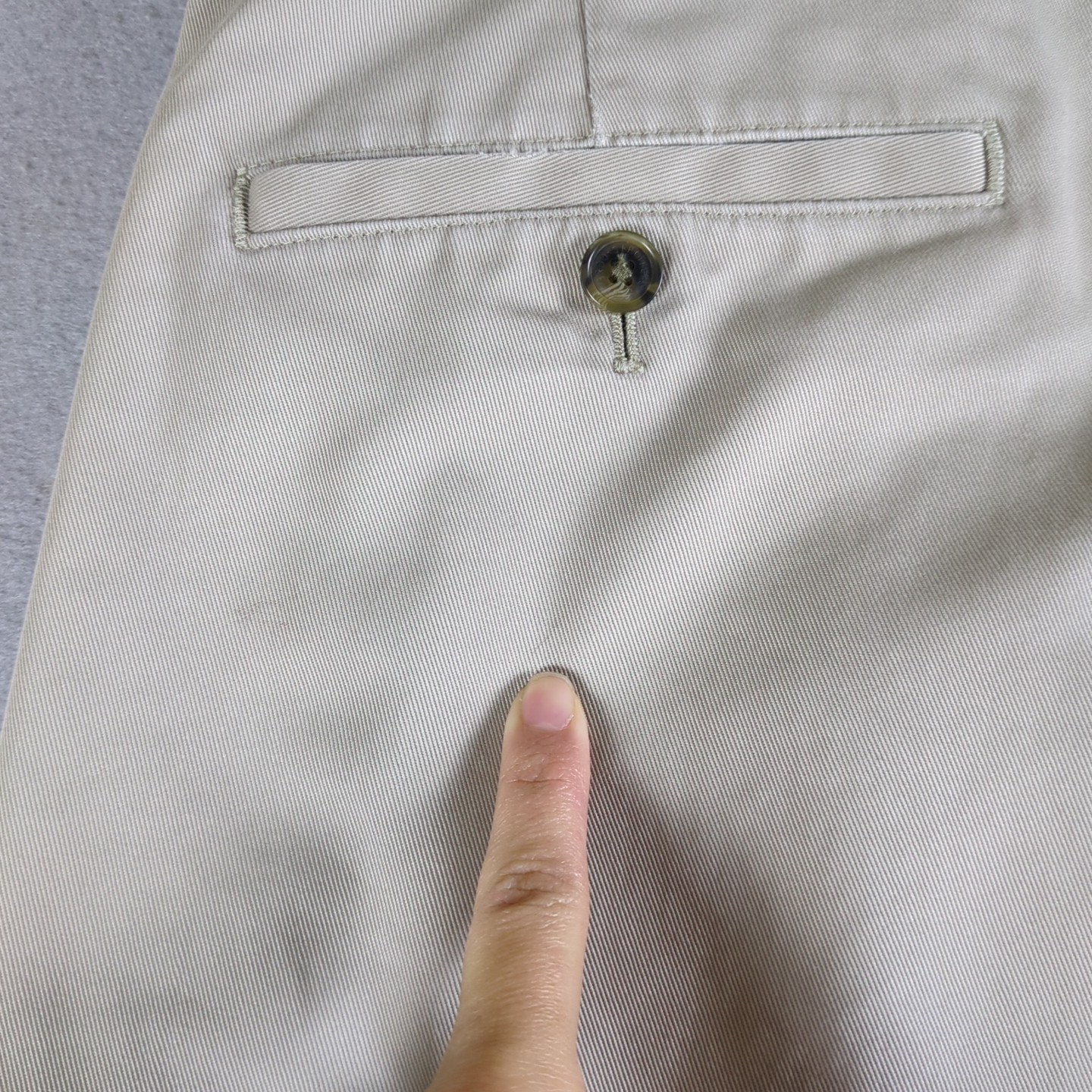 Brooks Brothers Advantage Chino Elliot Pants Mens 33x30 (32x30) Beige Pleated thumbnail 19