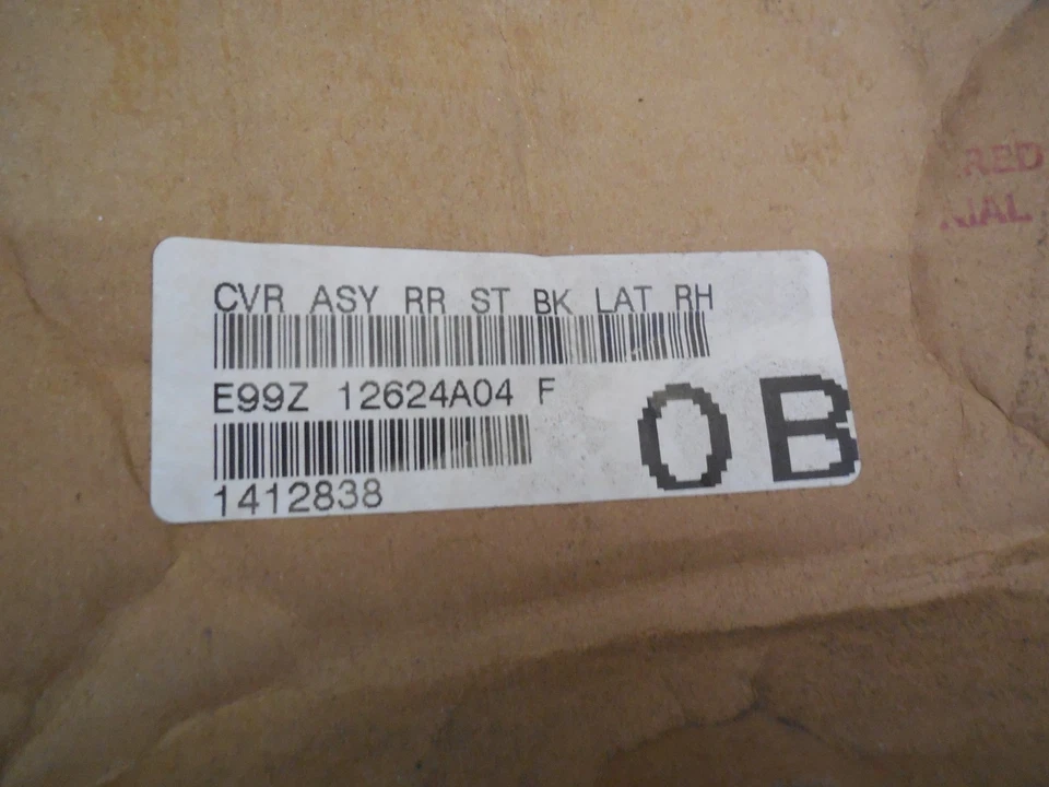 NOS 1989 福特 Aerostar 座椅侧盖和板 E99Z-12624A04-F — 第 2/4 张图片