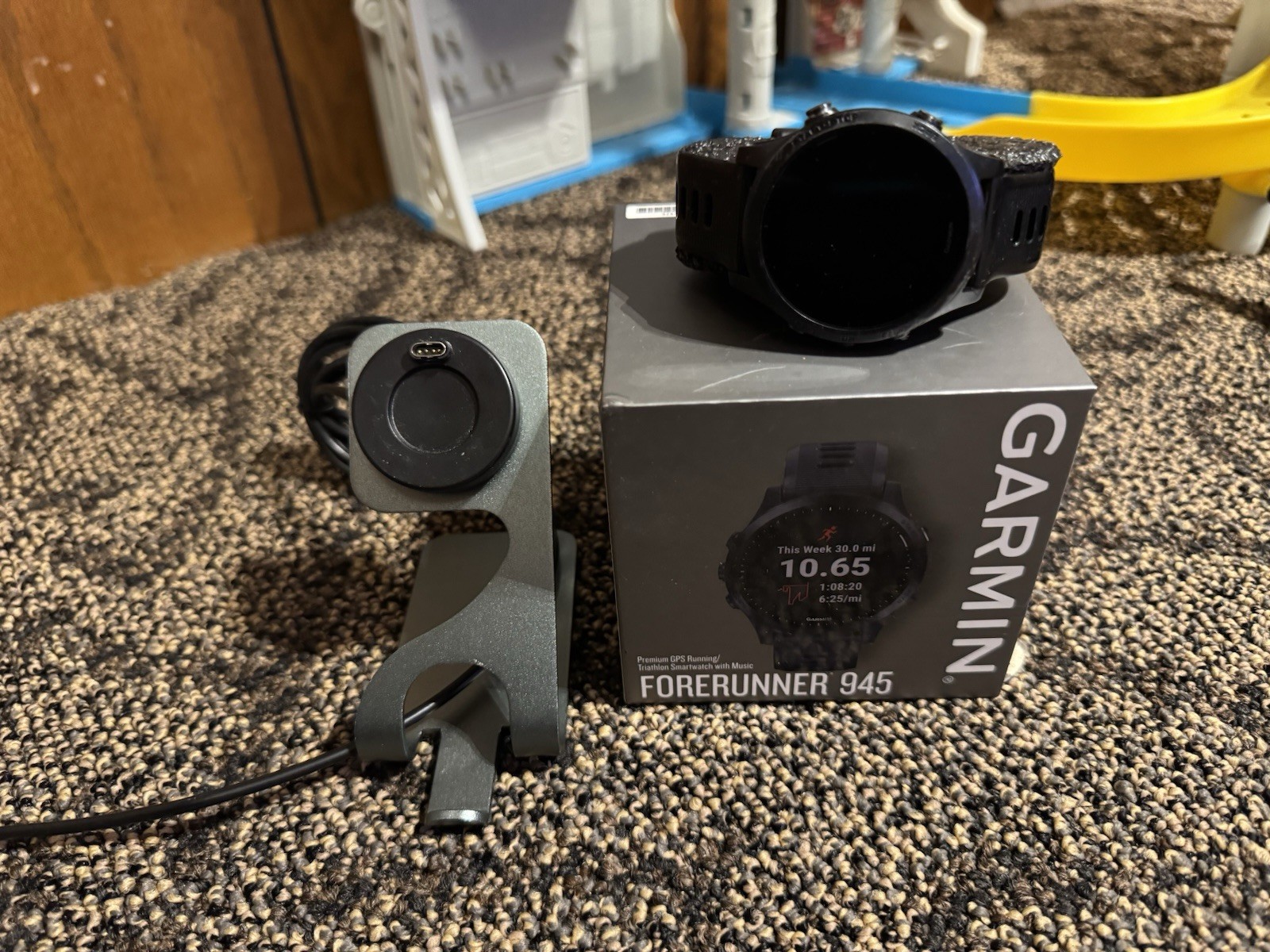 Garmin Forerunner 945 GPS Smartwatch in Sleek Black-image