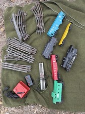 LIONEL VINTAGE O GAUGE TRAIN SET FROM 70s/80s ERA INCLUDES TRACK TRANSFORMER