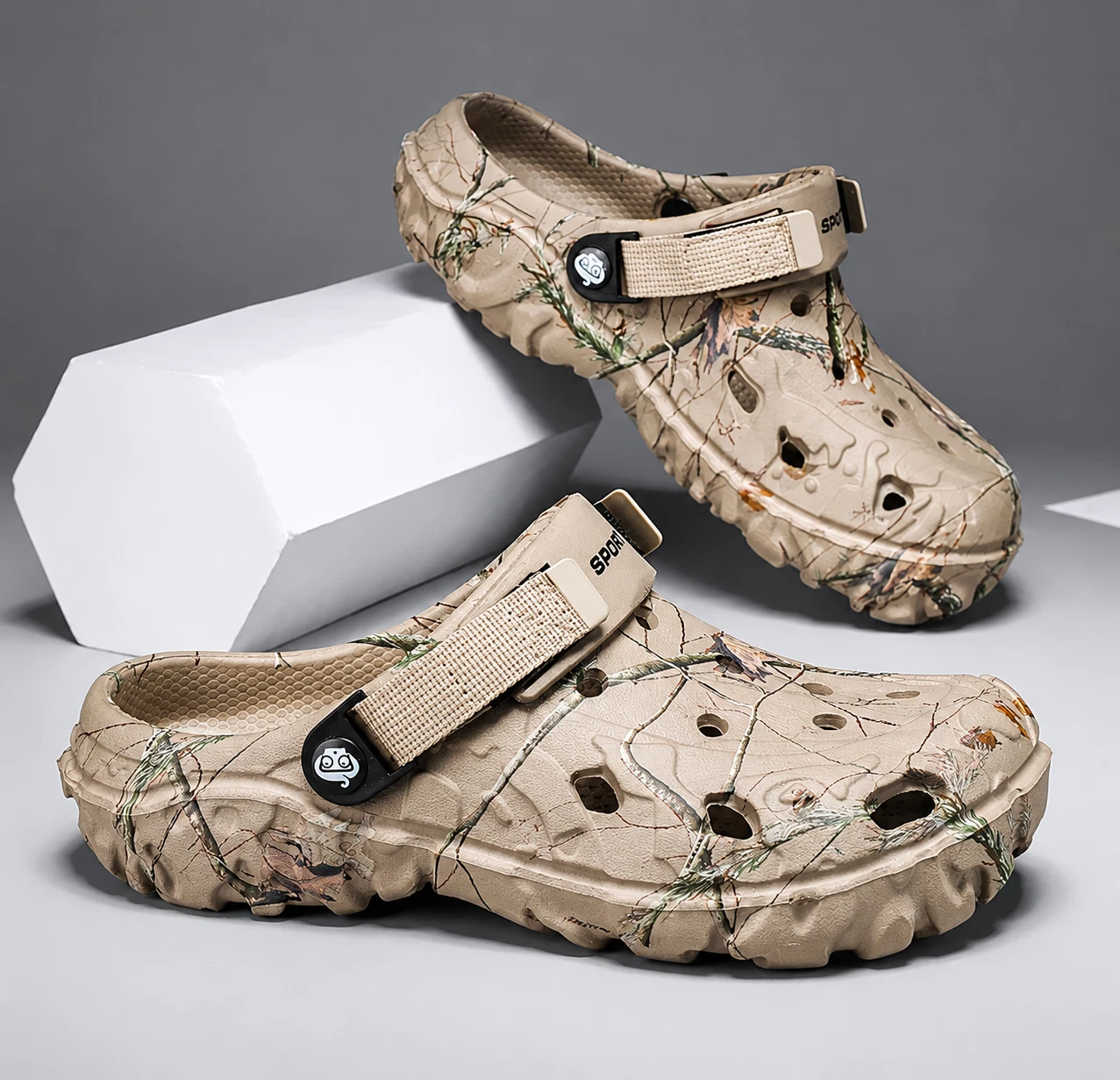 Men's EVA Garden Clogs Camouflage Slip On Sandals Outdoor Beach Walking Shoes