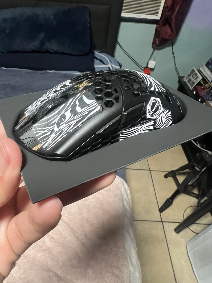 Finalmouse UltralightX Lion Medium Guardian ULX (Pre-owned) | eBay
