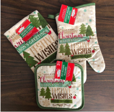 New Christmas House Kitchen Towel, Oven Mitt & Pot Holders. Season's Greetings