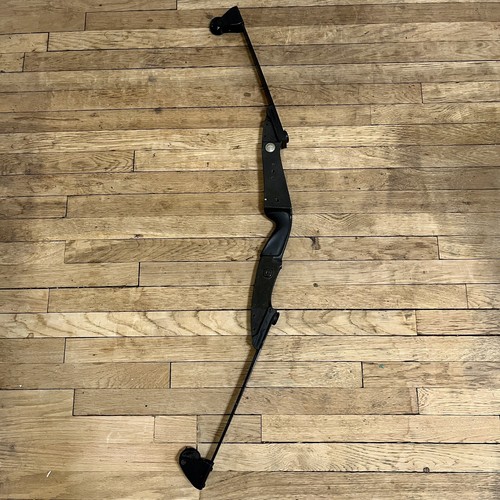 Vtg Bear Archery Bow 32" Amo Compound String Length Black/Mag Left