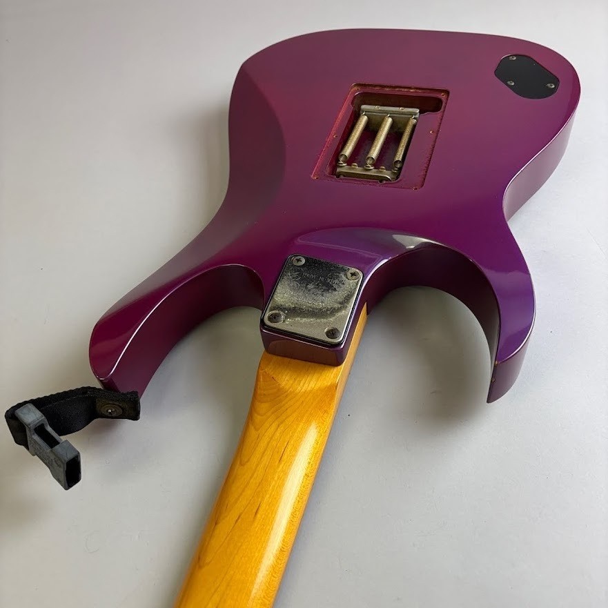 Ibanez RG550 Purple Neon 3.600 kg Electric Guitar W/Gig Bag