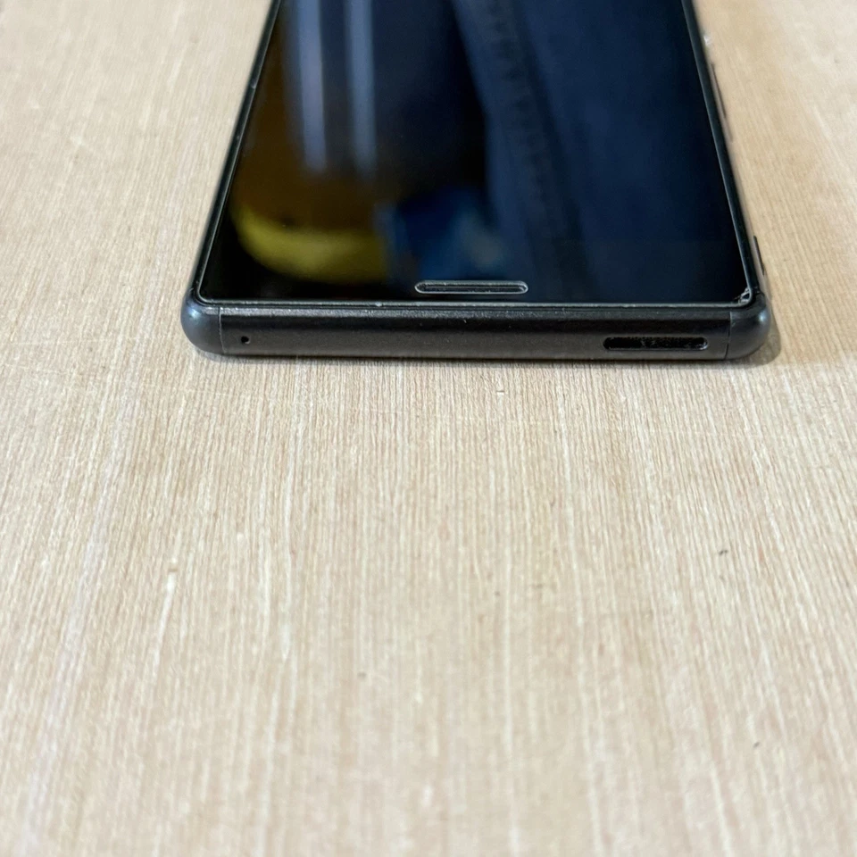 Smartphone Sony Xperia XA Ultra 16GB “No se enciende” Negro SIN PROBAR Compra como está Foto 4 de 4