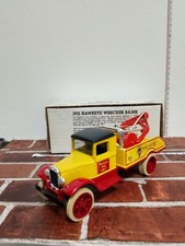 ERTL 1931 Hawkeye Wrecker Bank Die-Cast 1/34 Scale