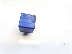 Opel Vectra 2001 Relay module 24432614, V23134-K52-X402 #2640120-87