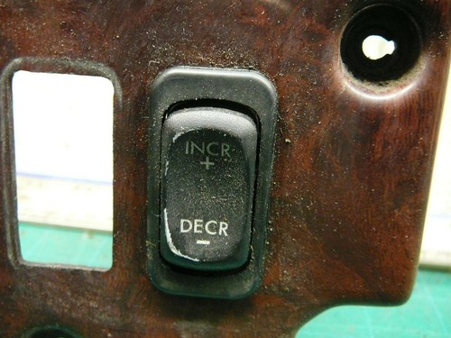 BISEL DE PANEL DE INSTRUMENTOS FREIGHTLINER 22-59064-000 - Imagen 2 de 12