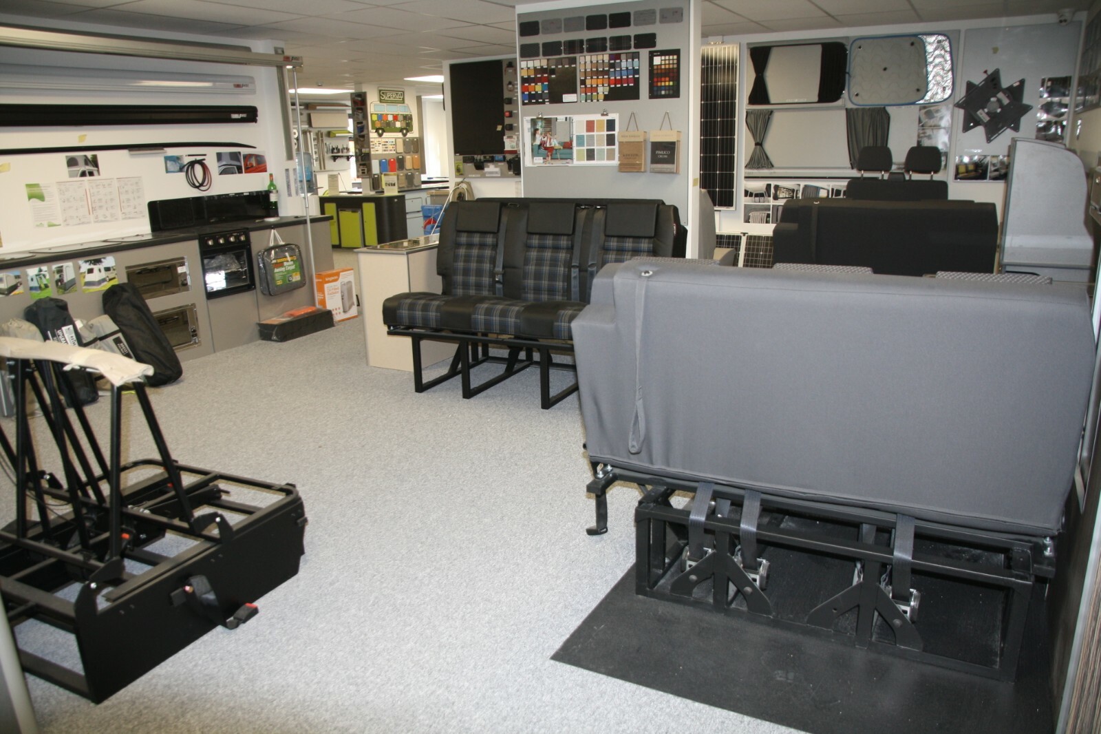 950mm Campervan Table Rail & Clips & Table Storage Kit VW T5 Motorhome