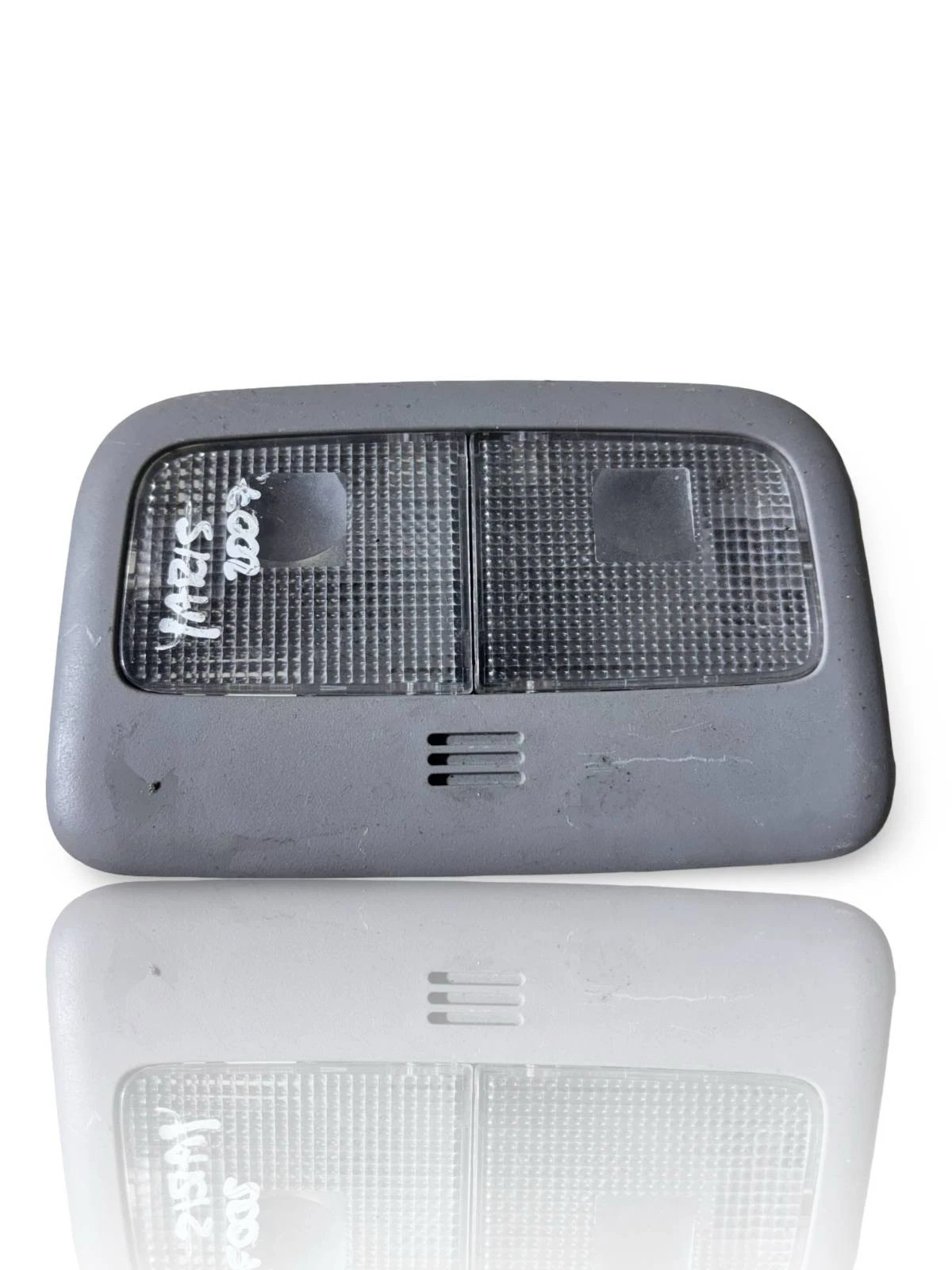 Front face of Toyota Yaris interior reading light