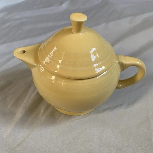 Fiesta Ware Small Butter Yellow Teapot With Lid