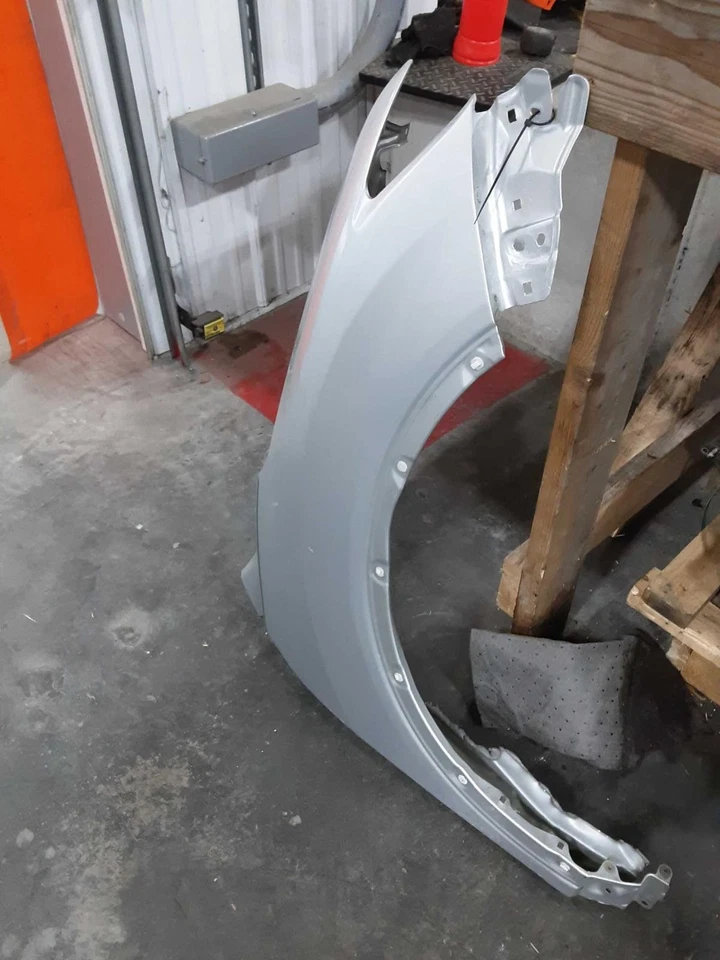 Used Front Right Fender fits: 2016 Nissan Rogue VIN 5 1st digit USA built Front Foto 2 de 4