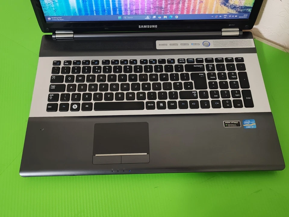 17 inch Core i7 Samsung Gaming Laptop 1TB Storage ( SSD And HDD ) - Image 4 of 4